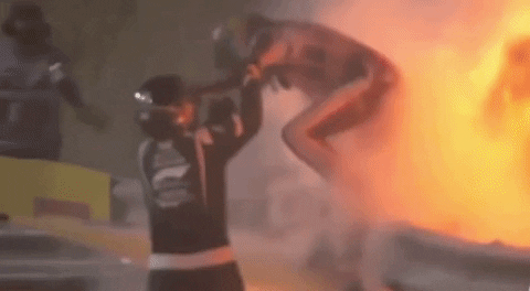 Grosjean escapando de acidente com incêndio
