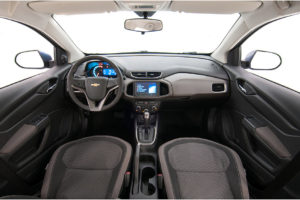 Versões do Chevrolet Onix - Onix 1.4 LT interior